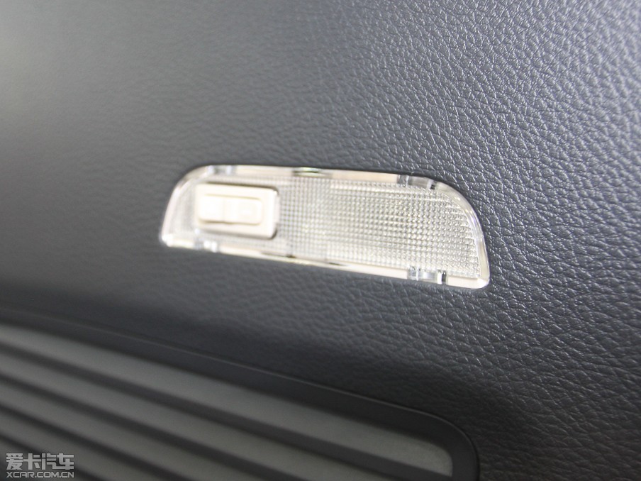 20117 SUV 2.2T (q)ǻ۰