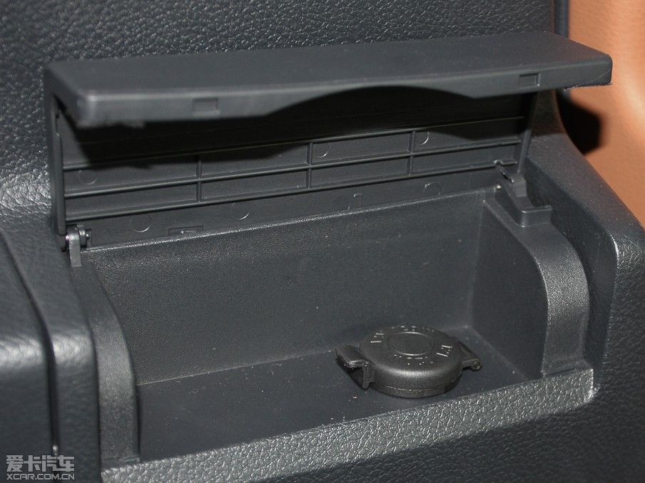 20117 SUV 2.2T (q)ǻ۰