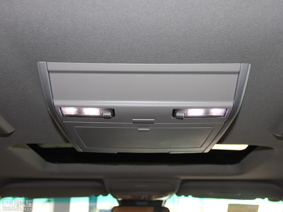 20117 SUV 2.2T (q)ǻ۰