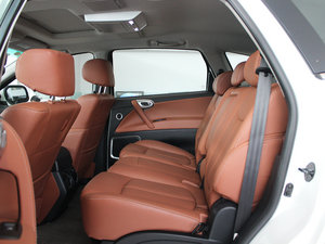 2011款2.2T 四驱智尊版 后排空间