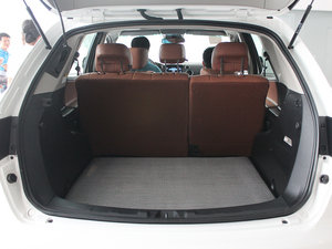 2011款2.2T 四驱智尊版 行李厢空间