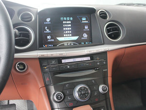 2011款2.2T 四驱智尊版 中控区