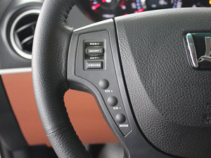 2011款2.2T 四驱智尊版 中控区