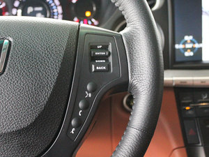 2011款2.2T 四驱智尊版 中控区