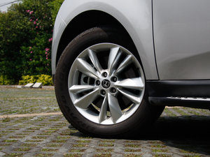 2011款2.2T 四驱旗舰版 细节外观