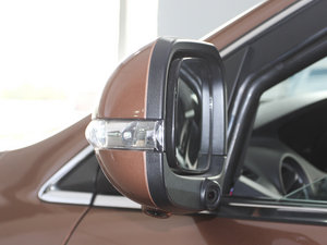 2011款2.2T 两驱智慧版 后视镜