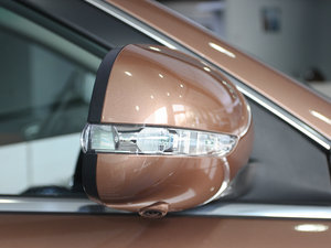 2011款2.2T 两驱智慧版 后视镜