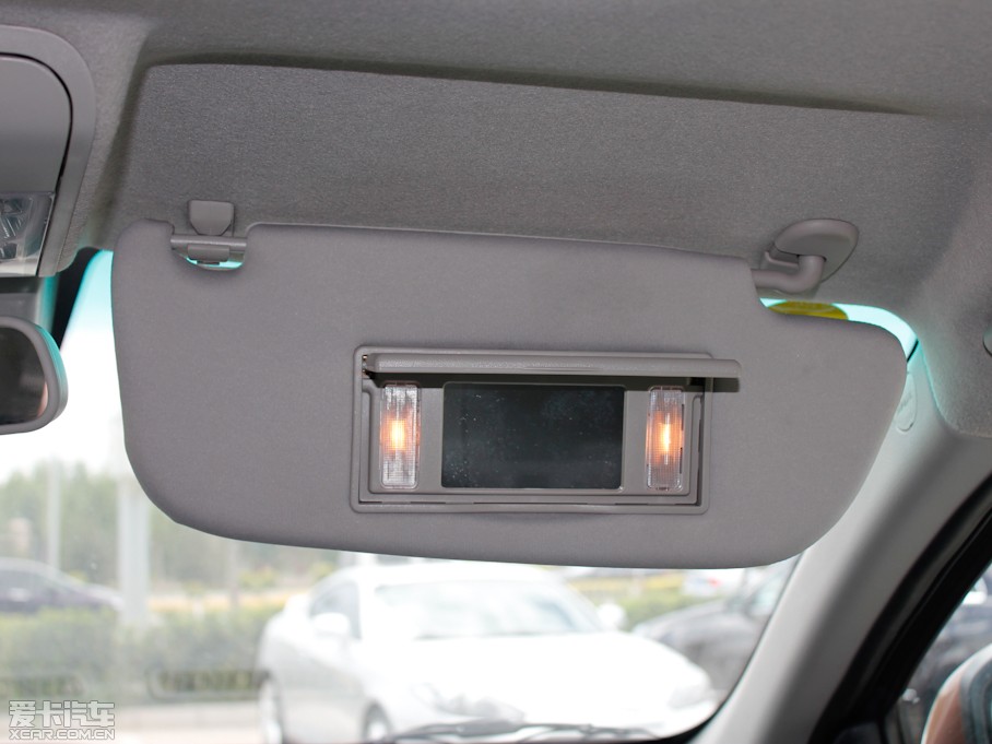 20127 SUV 2.2T (q)Ş