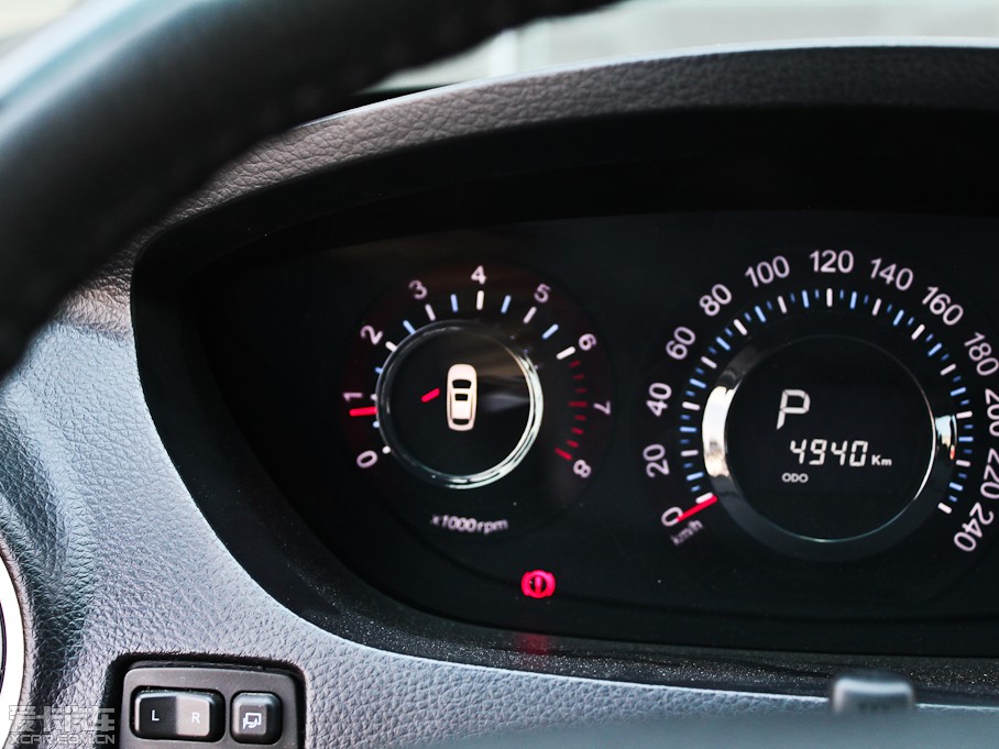 20127 SUV 2.2T (q)Ş