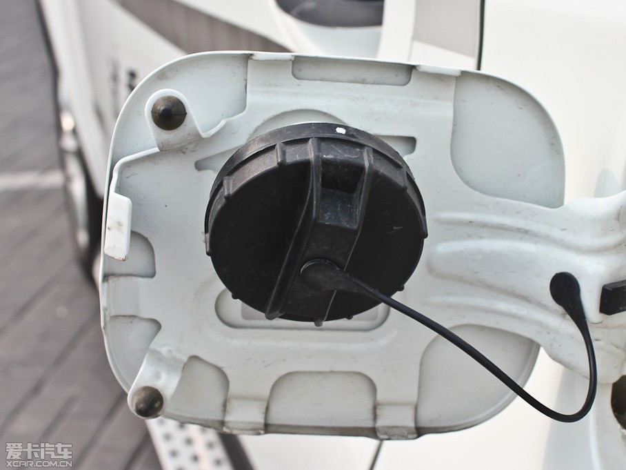 20127 SUV 2.2T (q)Ş