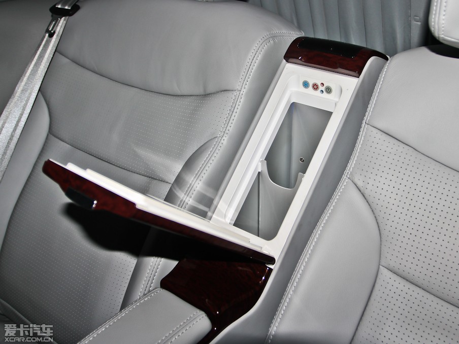 2013MASTER CEO 2.2T Ş