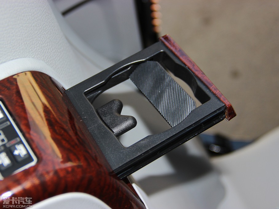 2013MASTER CEO 2.2T Ş