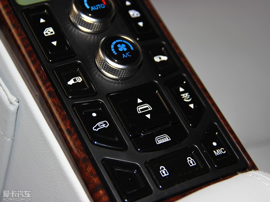 2013MASTER CEO 2.2T Ş