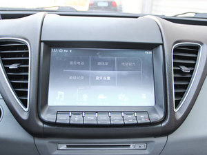 2013款1.8T 自动尊贵版 中控区