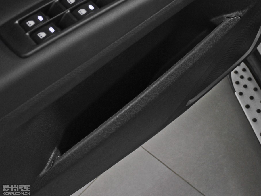 20137 SUV M 2.2T (q)