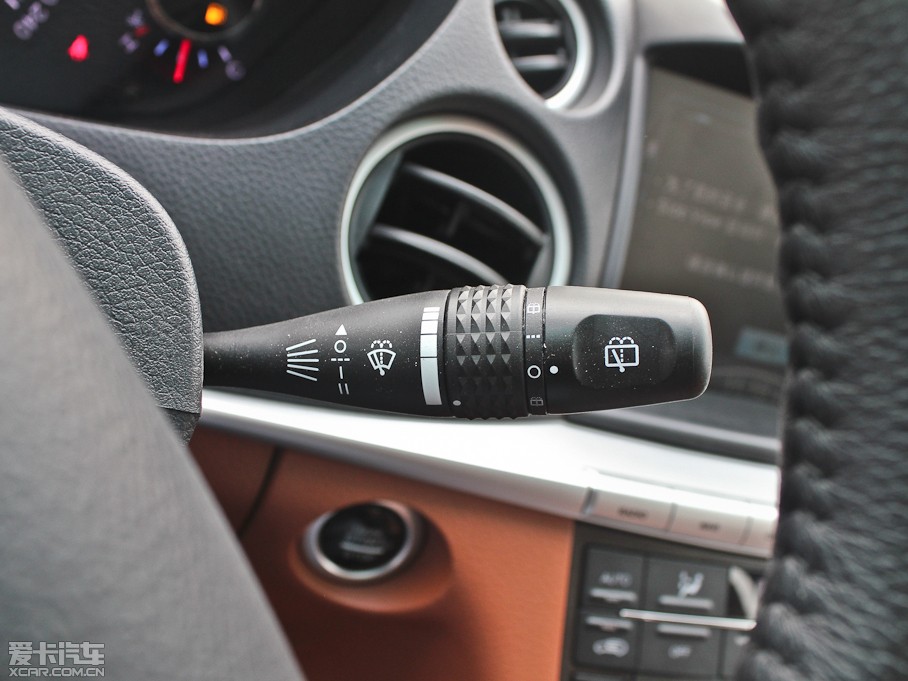 20137 SUV M(jn) 2.2T (q)Ş