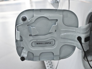 2013M(jn) 2.2T (q) (x)(ji)^