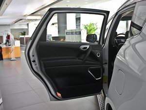 2013款进化版 2.2T 四驱智尊型 左后车门
