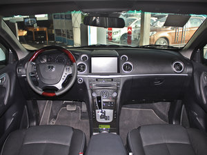 2013款进化版 2.2T 四驱智尊型 内饰全景