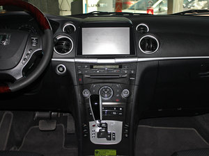 2013款进化版 2.2T 四驱智尊型 中控台