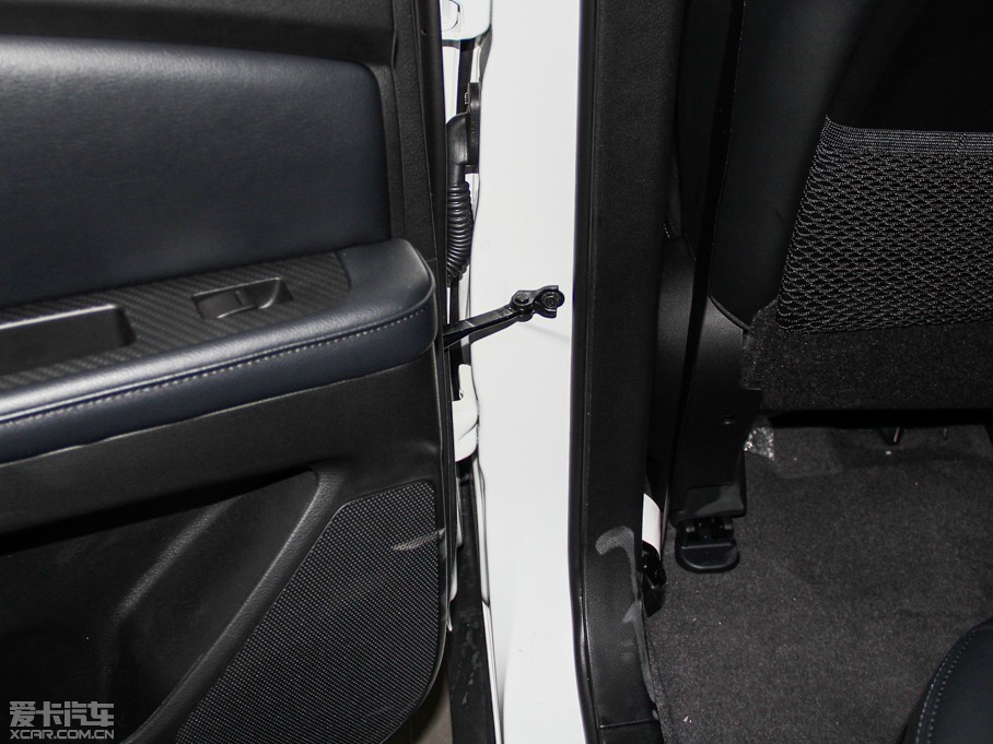 2014(yu)6 SUV 1.8T r(sh)а