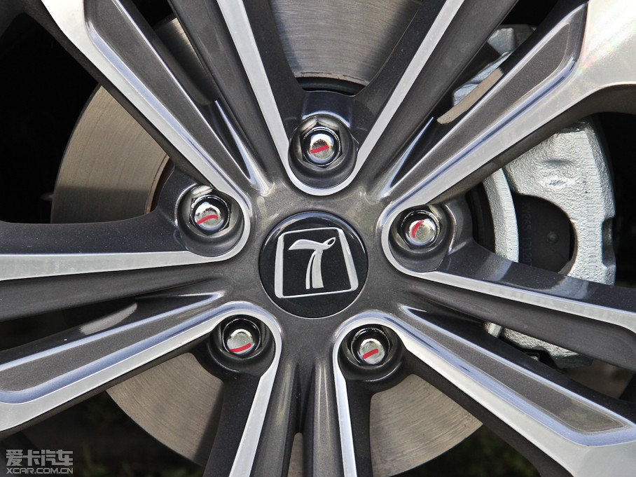 2014(yu)6 SUV 2.0T Ş