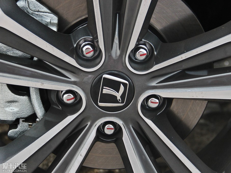 20146 SUV 2.0T Ş