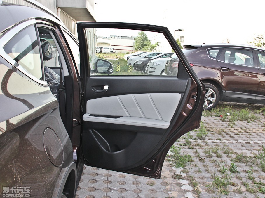 2014(yu)6 SUV 2.0T Ş