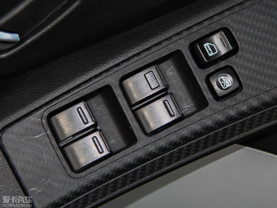 2014(yu)6 SUV 2.0T 