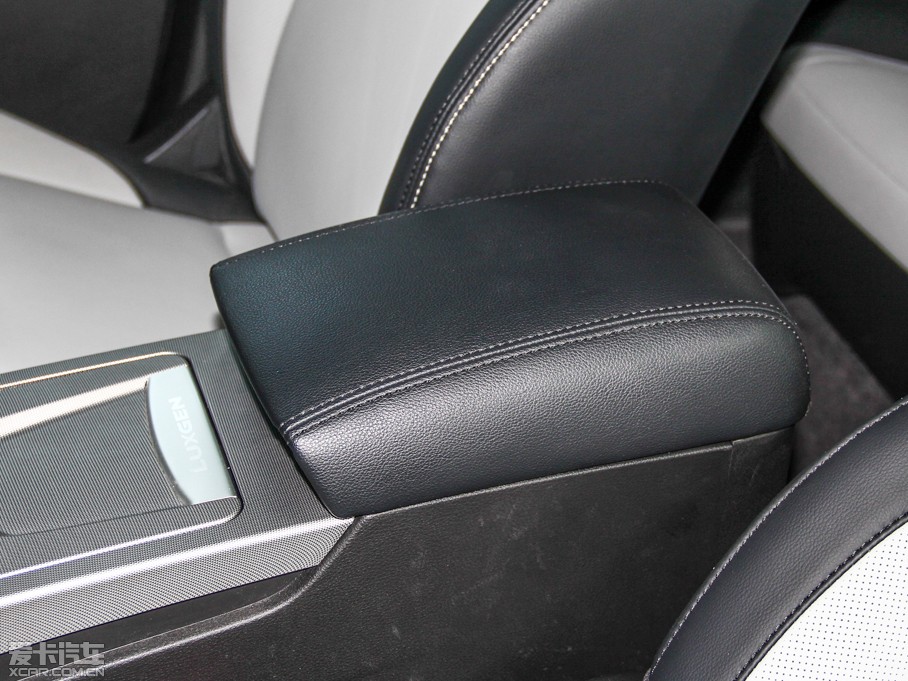 2014(yu)6 SUV 2.0T 