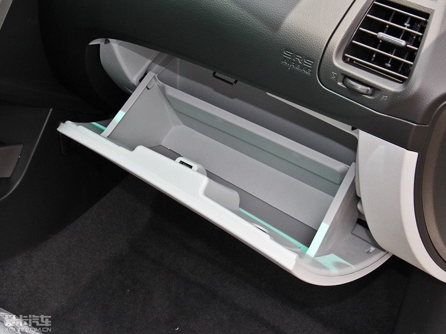 2014(yu)6 SUV 1.8T r(sh)а