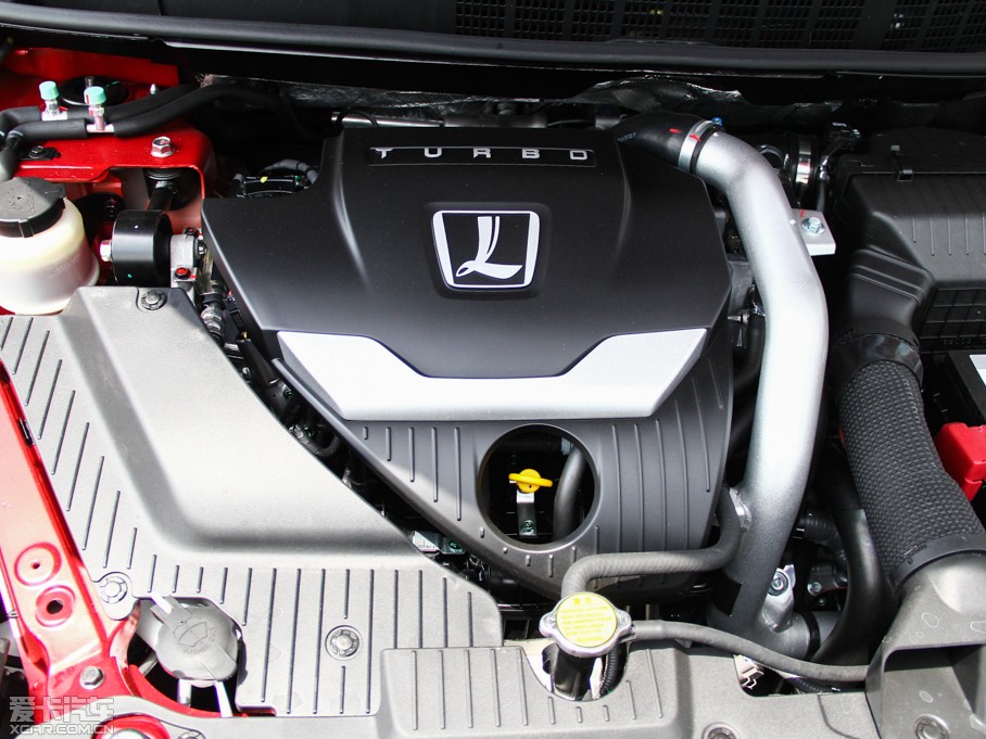 2014(yu)6 SUV 2.0T Ş