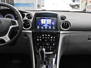 2014款2.2T 四驱旗舰版 中控台