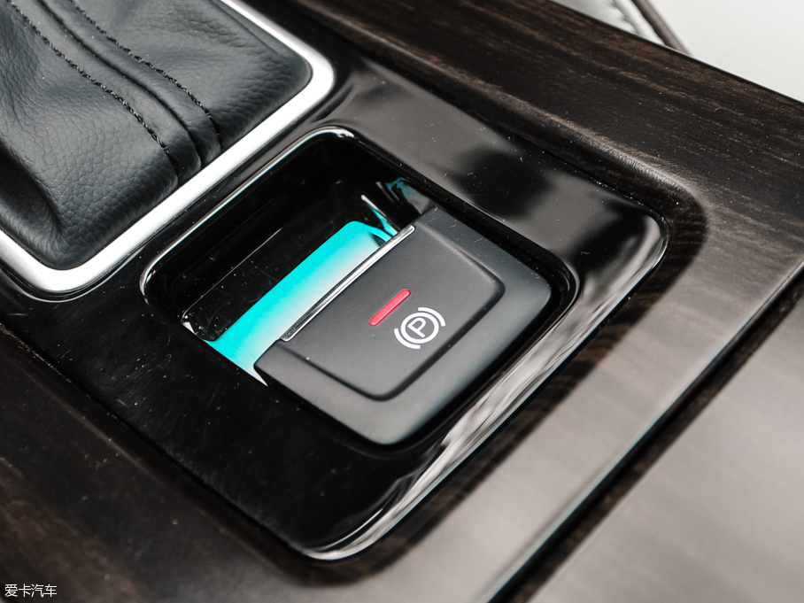 2015{5 1.8T Ԅ(dng)Ş