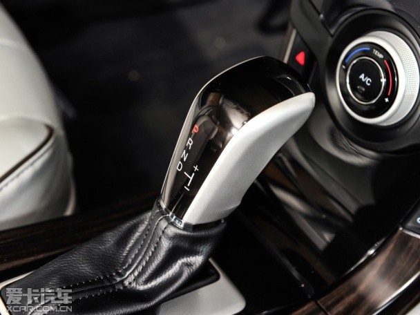 納智捷2015款納5