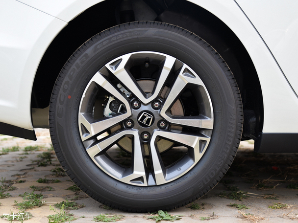 納智捷2015款納5