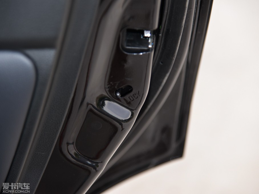 2015(yu)6 SUV 1.8T Ԅӕr