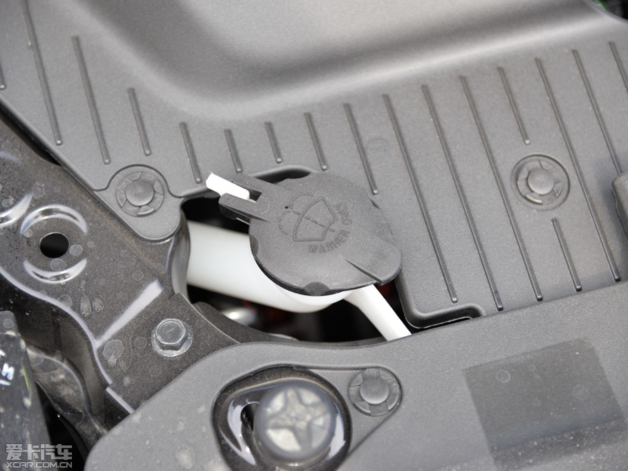 2015(yu)6 SUV 1.8T Ԅ(dng)r(sh)