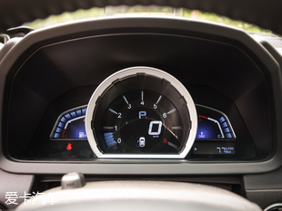 納智捷2015款優(yōu)6 SUV