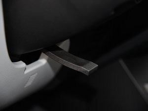 20151.8T Ԅ(dng) п؅^(q)