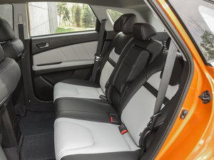 2015款1.8T 自动智尊型 后排座椅