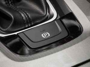 2015款1.8T 自动智尊型 驻车制动器