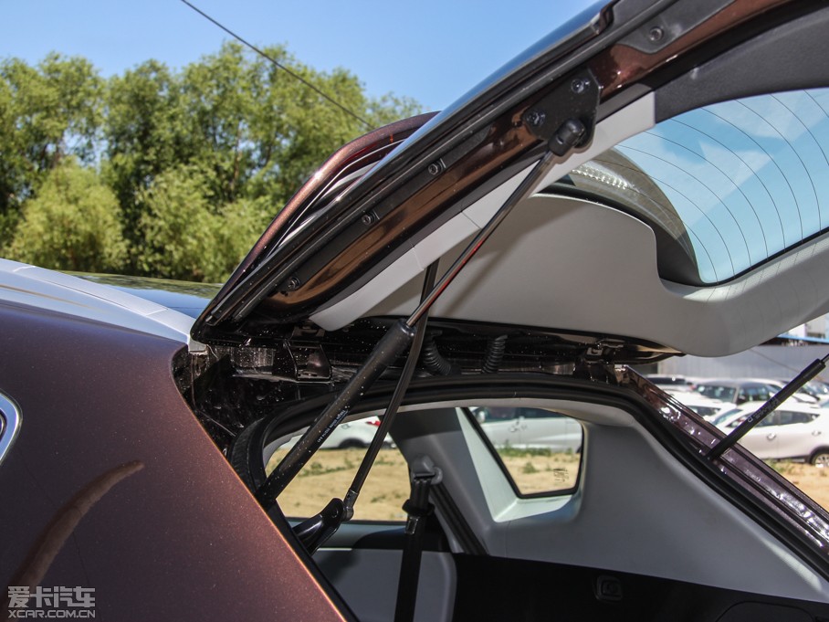 20157 SUV 2.2T (q)Ş