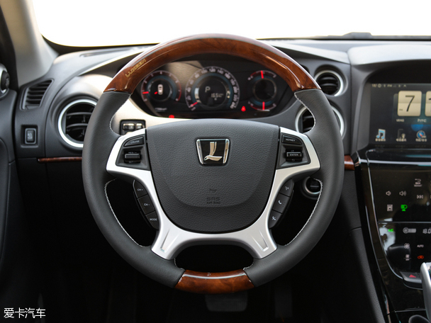 納智捷2015款大7 SUV