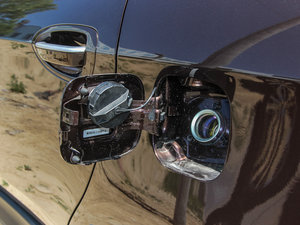 20152.2T (q)Ş (x)(ji)^