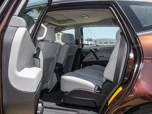 2015款2.2T 四驱旗舰型 后排空间