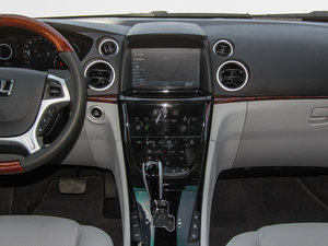 2015款2.2T 四驱旗舰型 中控台