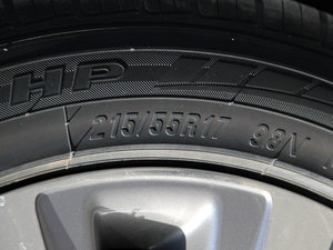 2016款2.2T 智享型 轮胎尺寸