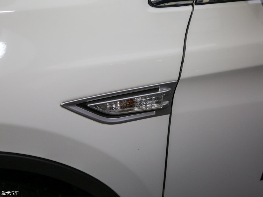 2017(yu)6 SUV 1.8T ԄӿƼֵ