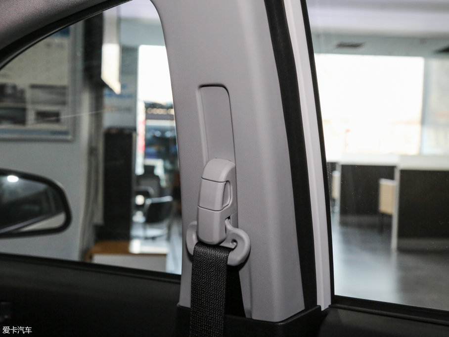 2017(yu)6 SUV 1.8T Ԅ(dng)Ƽֵ